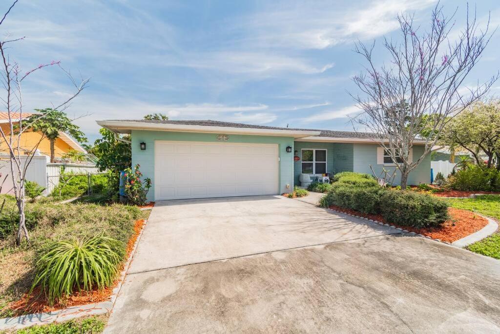 Вилла Casabetty Clearwater Florida Экстерьер фото