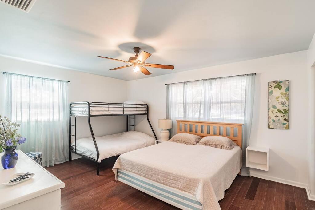 Вилла Casabetty Clearwater Florida Экстерьер фото